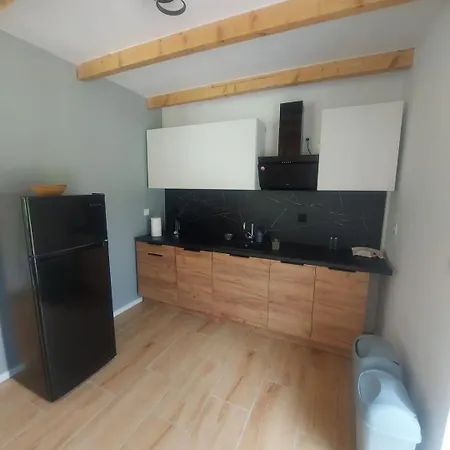 Leszczynka * Szarocin