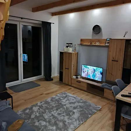 Leszczynka * Szarocin