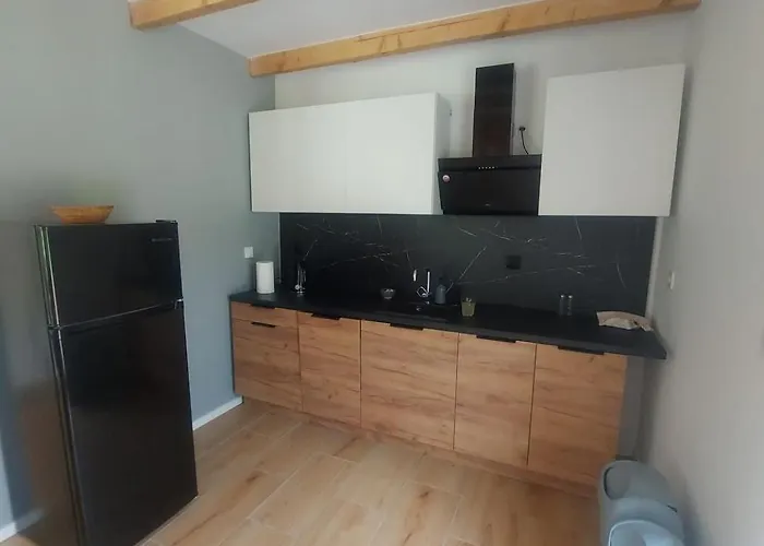 Leszczynka * Szarocin